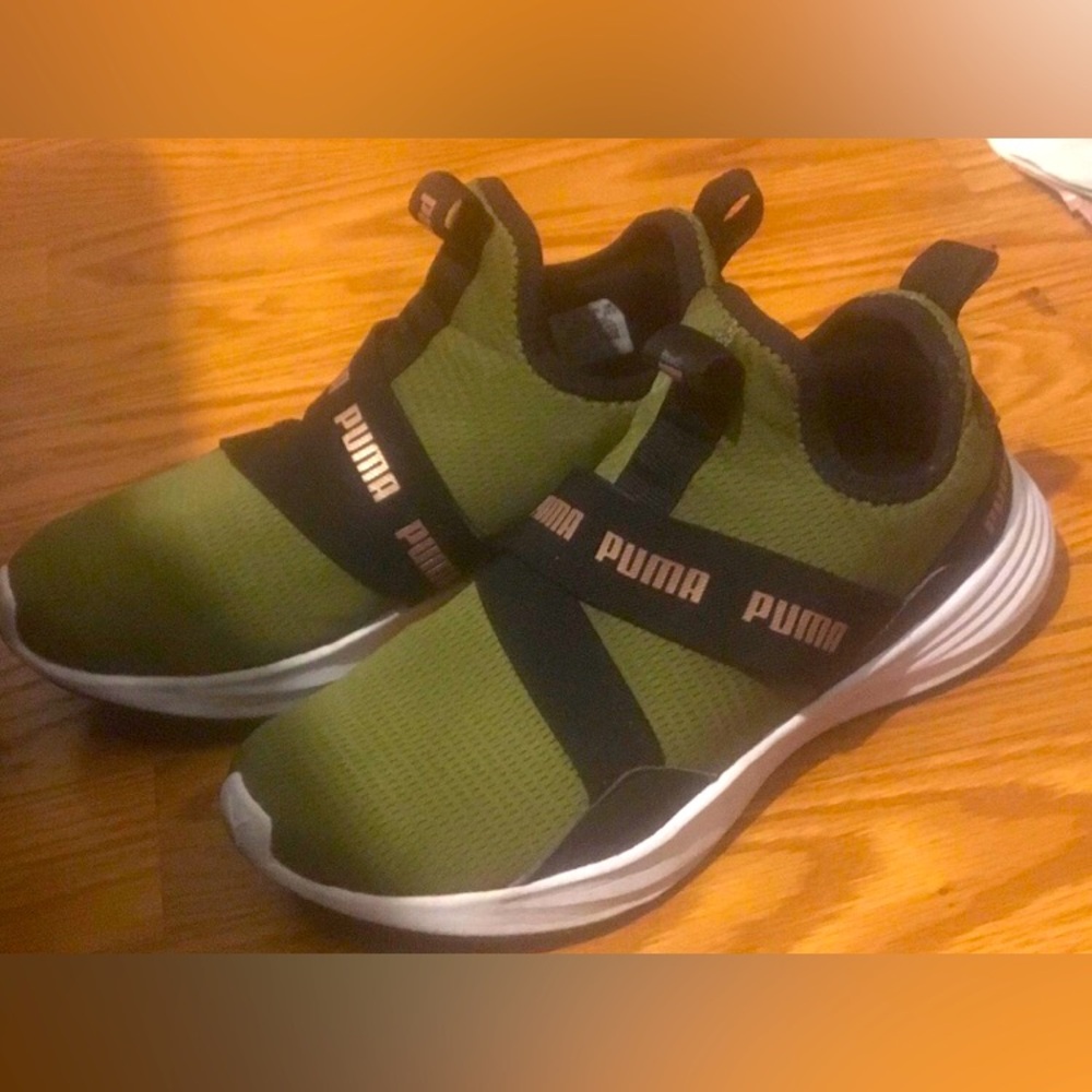 Puma Olive Green Slip-On Athletic Sneakers 7.5